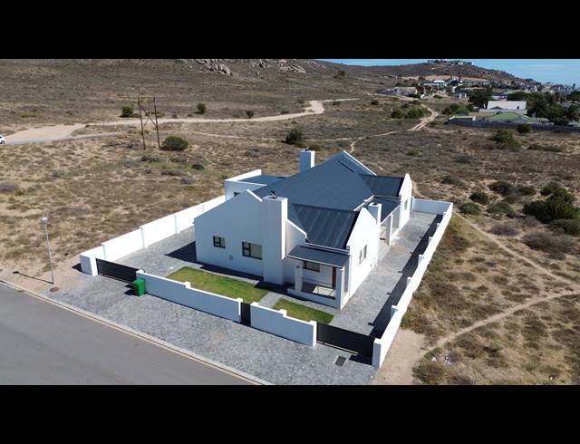 4 BEDROOM HOUSE FOR SALE IN HARBOUR LIGHTS